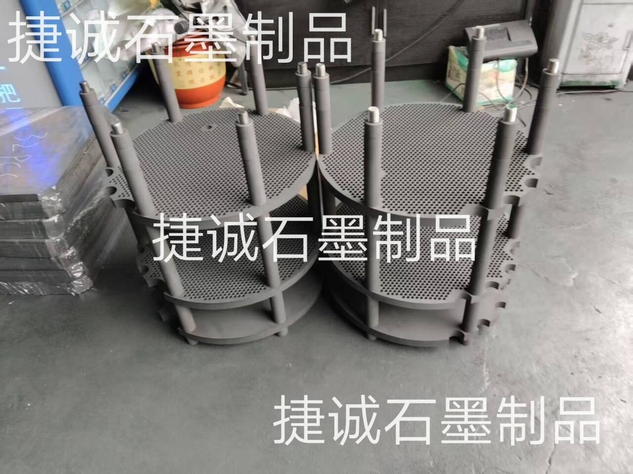 高純度石墨燒結(jié)盤(pán)，石墨盤(pán)，高純石墨盤(pán)，石墨盤(pán)加工，推板爐石墨盤(pán)，鐘罩爐石墨盤(pán)，石墨盤(pán)加工廠(chǎng)，石墨盤(pán)生產(chǎn)廠(chǎng)家